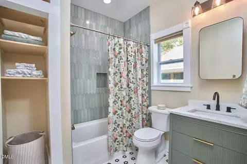 Bath - 1313 Watts St, Durham, NC 27701 photo 3 of 4