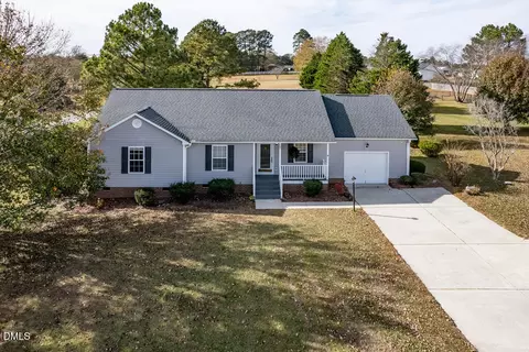 101 Lansing Dr, Benson, NC 27504