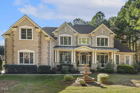 4004 Dembridge Dr, Raleigh, NC 27606