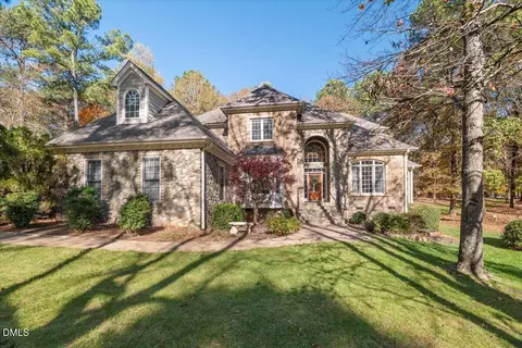 1062 Tacketts Pond Dr, Raleigh, NC 27614