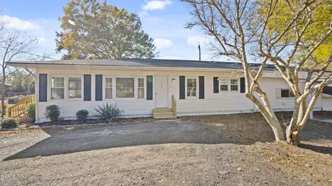 2009 Windy Hill Farm Ln, Zebulon, NC 27597