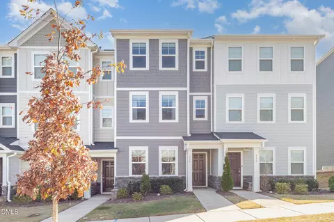 734 Gimari Dr, Wake Forest, NC 27587