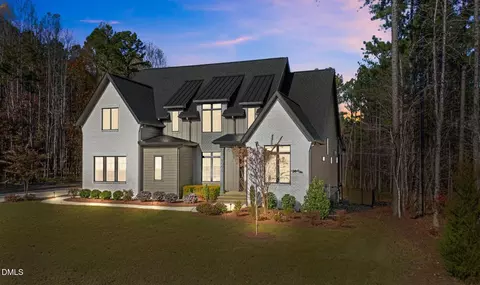 8008 Wexford Waters Ln, Wake Forest, NC 27587