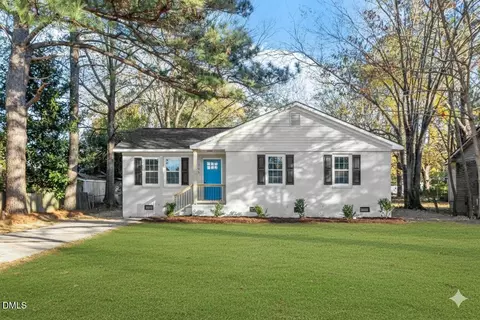 205 S Railroad St, Elm City, NC 27822