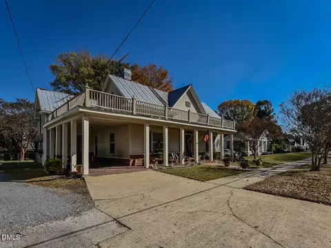 314 W Main St, Benson, NC 27504