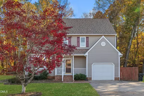 3645 S Pointe Dr, Apex, NC 27539