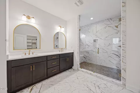 Bath - 3817 Coach Lantern Ave, Wake Forest, NC 27587 photo 2 of 6