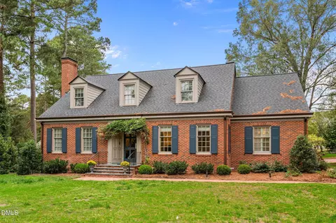 1000 S Howard Cir, Tarboro, NC 27886