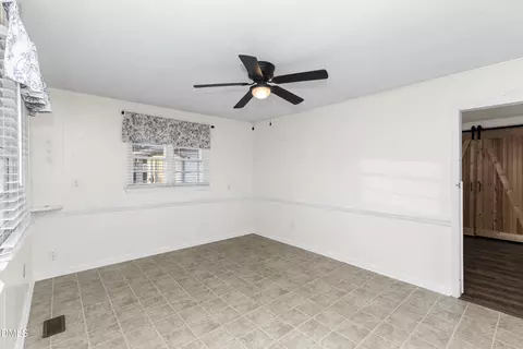 Dining - 179 Iris Bryant Rd, Erwin, NC 28339 photo 2 of 3