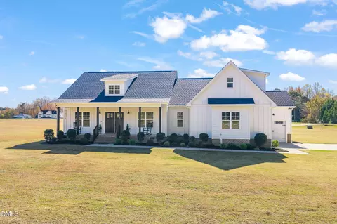 8701 Nc Highway 210, Four Oaks, NC 27524