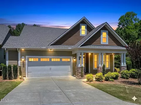 39 Sassafras Ln, Clayton, NC 27527
