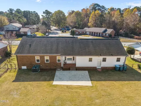 311 Marlowe Dr, Dunn, NC 28334 photo 11