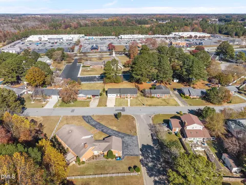 311 Marlowe Dr, Dunn, NC 28334 photo 7