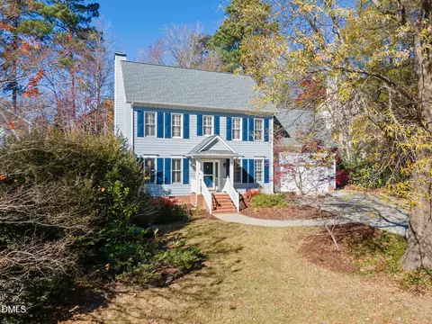 102 Rose Valley Woods Dr, Cary, NC 27513