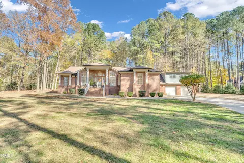 1605 Brierley Hill Ct, Raleigh, NC 27610