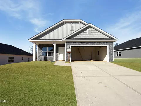 101 Decatur Dr, Fuquay Varina, NC 27526