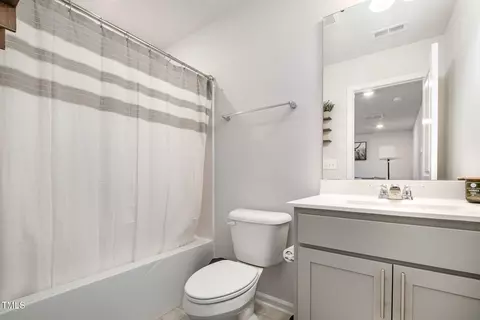 Bath - 1053 Shoreside Dr, Durham, NC 27713 photo 3 of 3