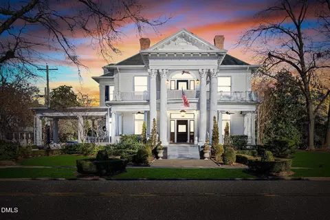 1109 N Main St, Tarboro, NC 27886