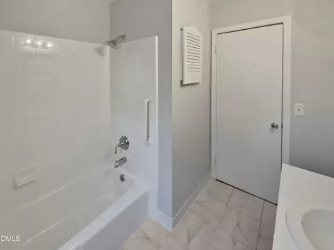 Bath - 3136 Merrianne Dr, Raleigh, NC 27607 photo 5 of 5