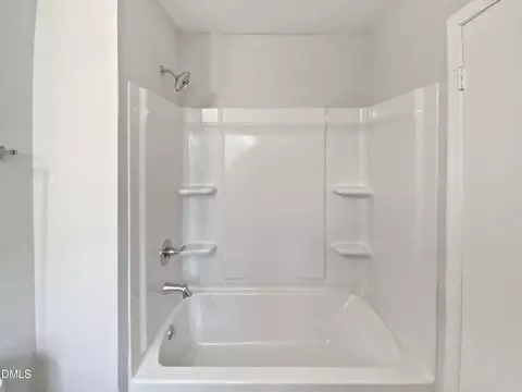 Bath - 3136 Merrianne Dr, Raleigh, NC 27607 photo 3 of 5