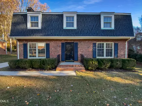 3136 Merrianne Dr, Raleigh, NC 27607