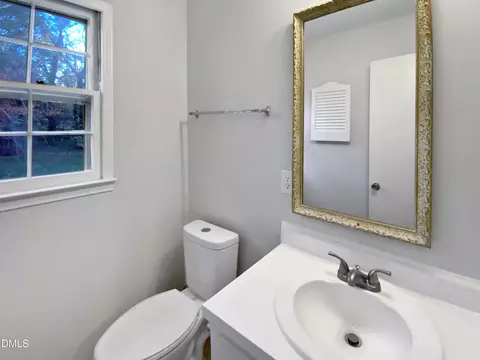 Bath - 3136 Merrianne Dr, Raleigh, NC 27607 photo 1 of 5