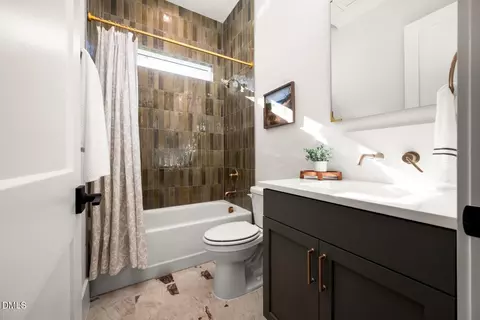 Bath - 8021 Bud Morris Rd, Wake Forest, NC 27587 photo 9 of 10