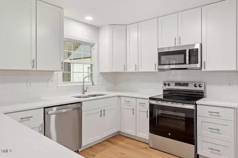 3129 Merrianne Dr, Raleigh, NC 27607 photo 6