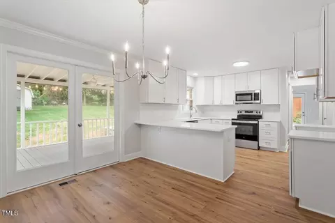3129 Merrianne Dr, Raleigh, NC 27607 photo 4