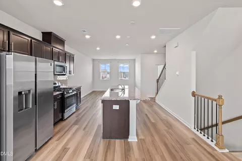6307 Perry Creek Rd, Raleigh, NC 27616
