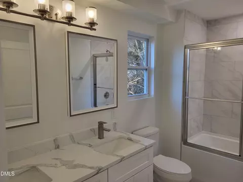 Bath - 307 East End Ave, Durham, NC 27703 photo 7 of 7