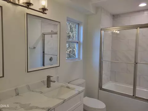 Bath - 307 East End Ave, Durham, NC 27703 photo 6 of 7