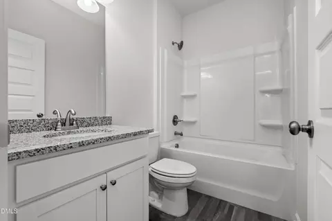 Bath - 213 Courtside Dr, Dunn, NC 28334 photo 3 of 3