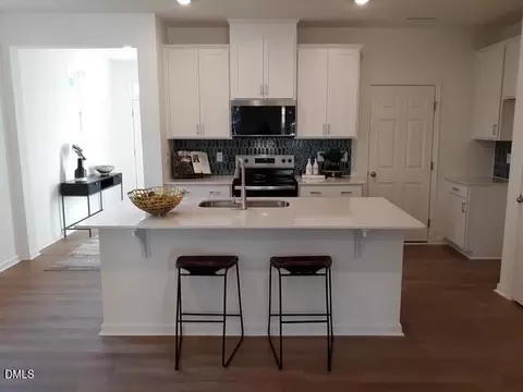 192 Parker Ln, Mebane, NC 27302