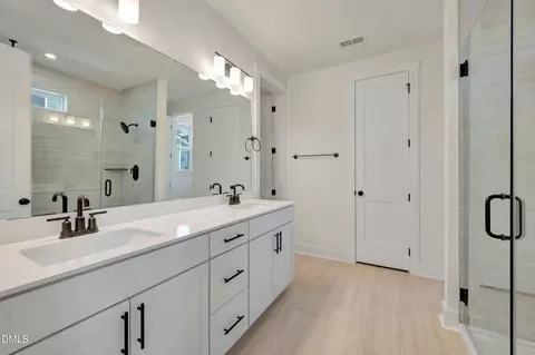 Bath - 1217 Opal Ln, Durham, NC 27705 photo 6 of 6
