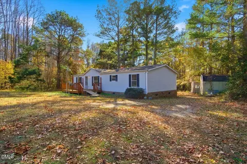 1429 Country Pond Ln, Willow Spring, NC 27592