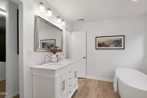 Bath - 5315 Oakbrook Dr, Durham, NC 27713 photo 3 of 7