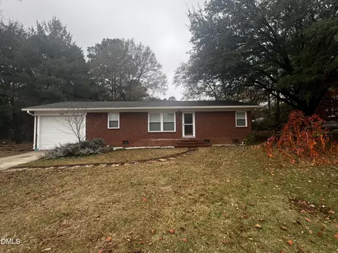 407 N Willow St, Angier, NC 27501