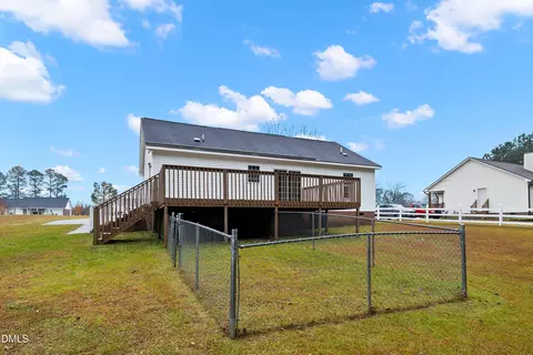 Exterior - 203 Clearwater Dr, Smithfield, NC 27577 photo 3 of 6