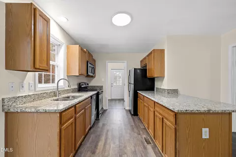 Kitchen - 203 Clearwater Dr, Smithfield, NC 27577 photo 1 of 6