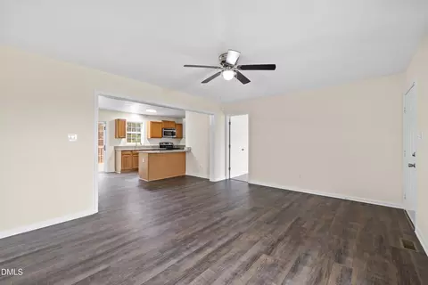 Living - 203 Clearwater Dr, Smithfield, NC 27577 photo 4 of 5