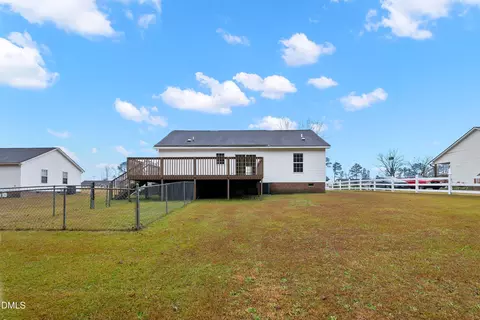 Exterior - 203 Clearwater Dr, Smithfield, NC 27577 photo 4 of 6