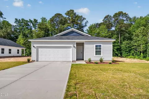 90 Muscovy Dr, Four Oaks, NC 27524