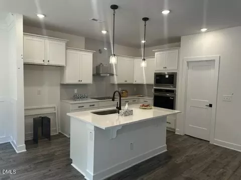 Kitchen - 16 Leslie Ct, Middlesex, NC 27557 photo 3 of 4