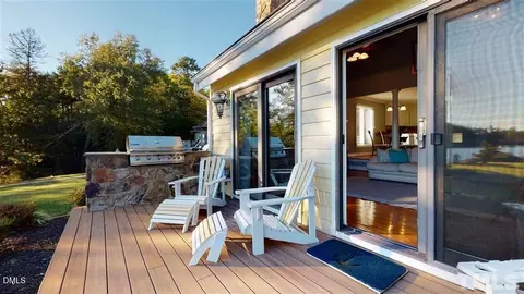 Exterior - 487 Oak Pointe Dr, Semora, NC 27343 photo 3 of 3