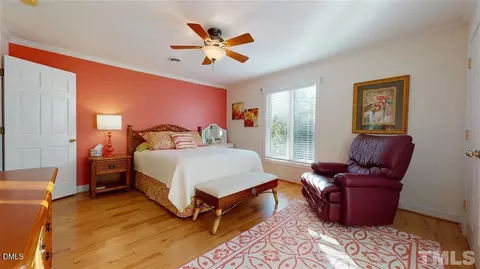 Bedroom - 487 Oak Pointe Dr, Semora, NC 27343 photo 2 of 5