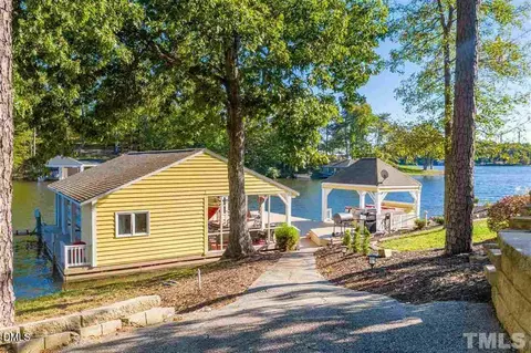 Exterior - 487 Oak Pointe Dr, Semora, NC 27343 photo 1 of 3