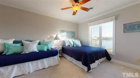 Bedroom - 487 Oak Pointe Dr, Semora, NC 27343 photo 4 of 5