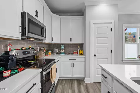 Kitchen - 103 Averly Ct, Stem, NC 27581 photo 3 of 4