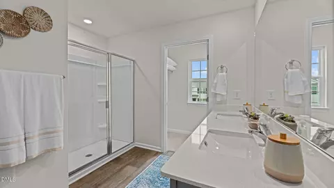 Bath - 115 Ross Dr, Stem, NC 27581 photo 4 of 5